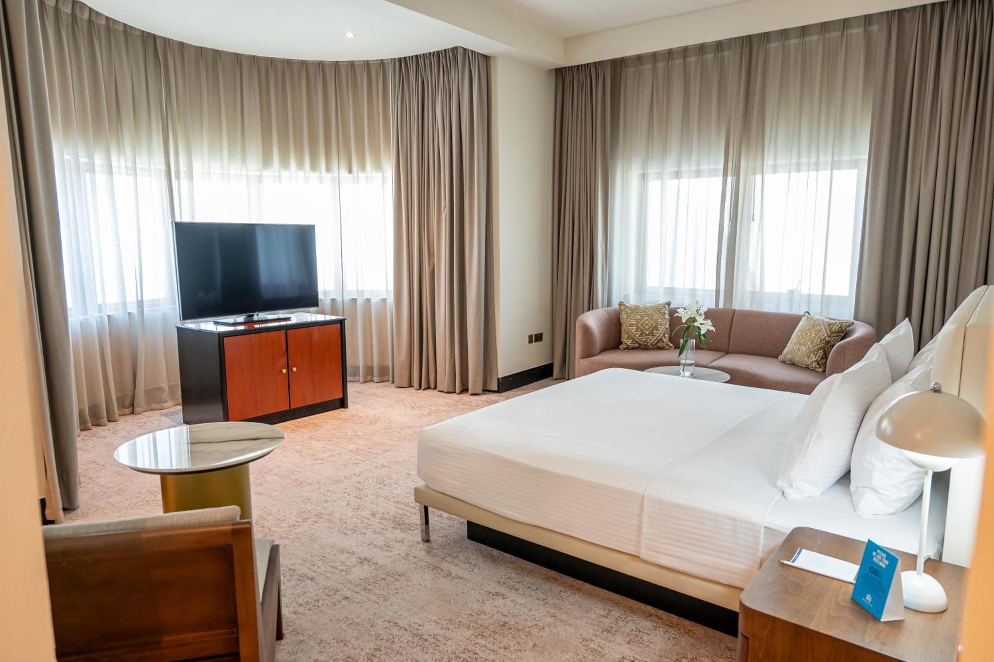Majestic Cove Hotel - Formerly Le Meridien Fairway Dubaj Exteriér fotografie