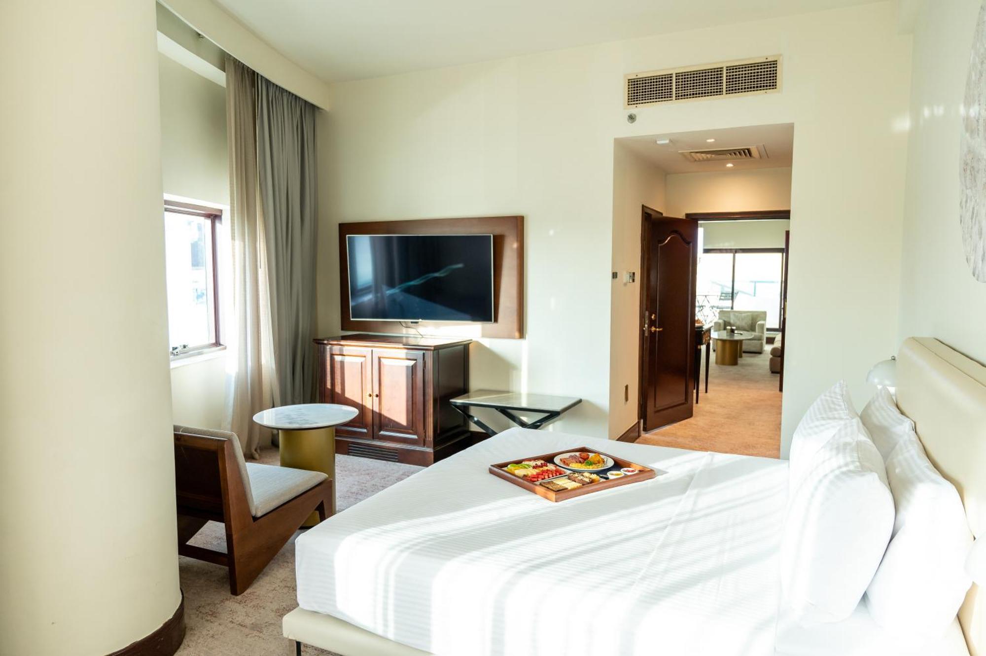 Majestic Cove Hotel - Formerly Le Meridien Fairway Dubaj Exteriér fotografie