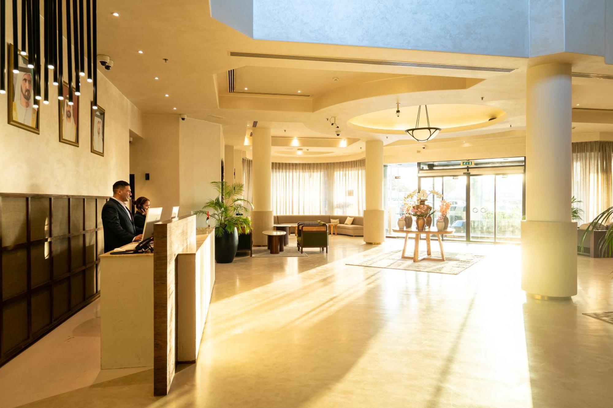Majestic Cove Hotel - Formerly Le Meridien Fairway Dubaj Exteriér fotografie